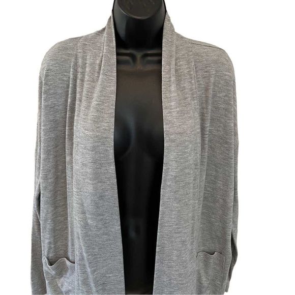 Banana Republic Sweaters - 𝅺Banana Republic Cardigan Gray